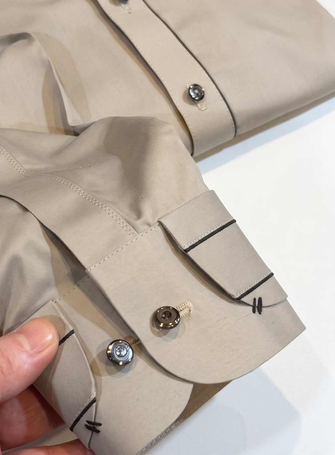 Light Gray Suit in Wash & Wear High Quality Stuff in pocket Style
