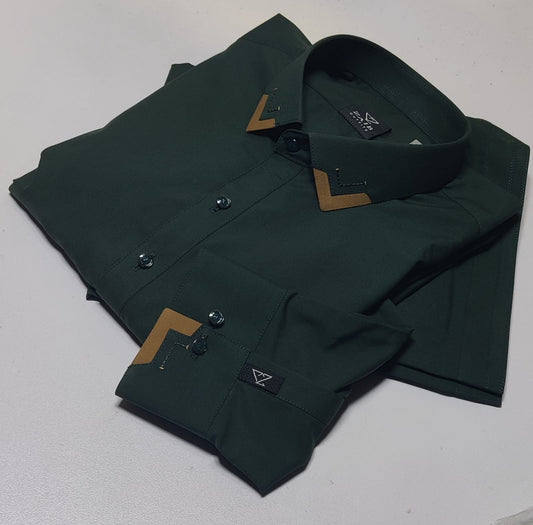 Dar Green Suit in Wash & Wear Stuff with Mustered Strip in Collar