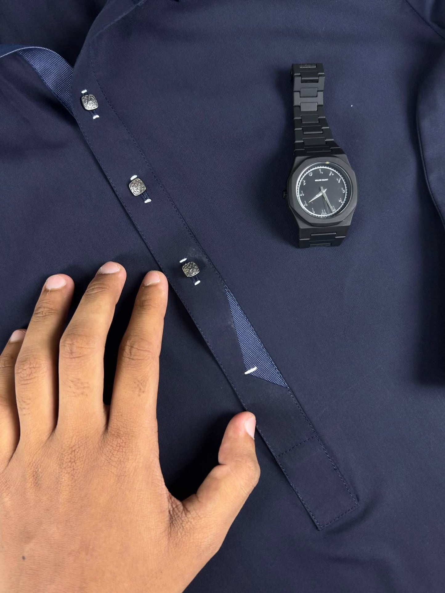Blue Decent Color Stitched Suit in Wash & Wear Stuff
