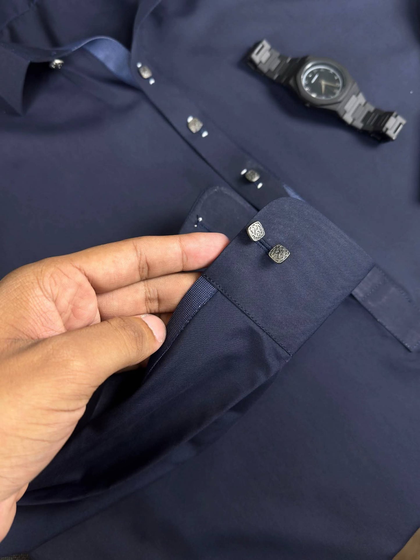Blue Decent Color Stitched Suit in Wash & Wear Stuff